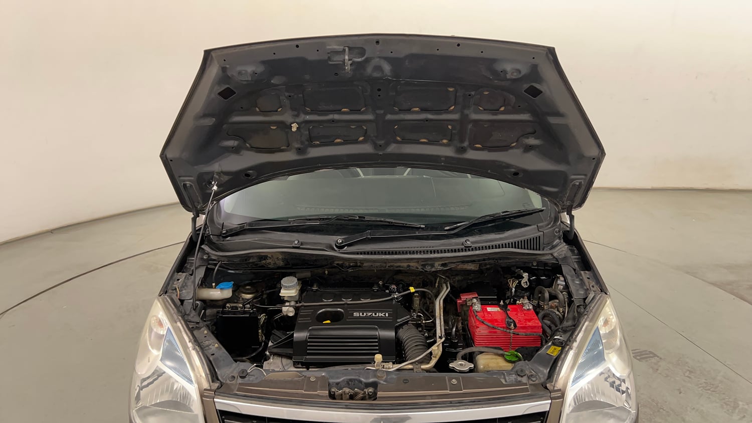 Used 2013 Maruti Suzuki Wagon R LXI CNG Cng Manual engine ENGINE & BONNET OPEN FRONT VIEW