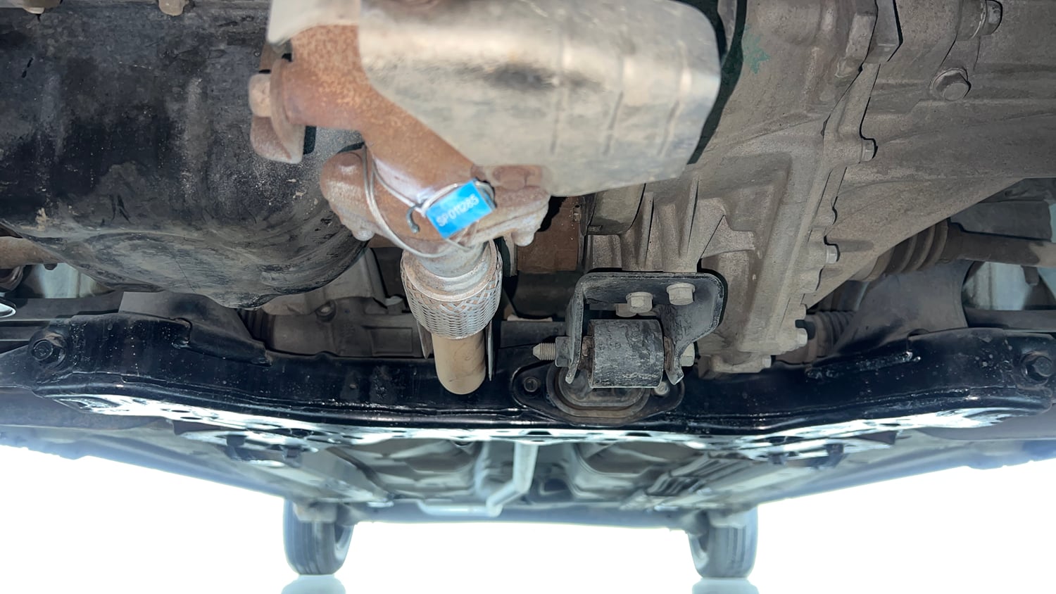 Used 2019 Hyundai Santro Sportz CNG Cng Manual extra FRONT LEFT UNDERBODY VIEW