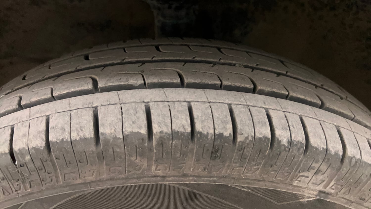 Used 2018 Maruti Suzuki Wagon R LXI CNG (O) Cng Manual tyres LEFT FRONT TYRE TREAD VIEW
