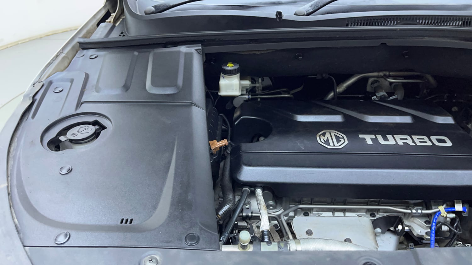 Used 2023 MG Motors Hector Sharp 1.5 Petrol CVT Petrol Automatic engine ENGINE RIGHT SIDE VIEW