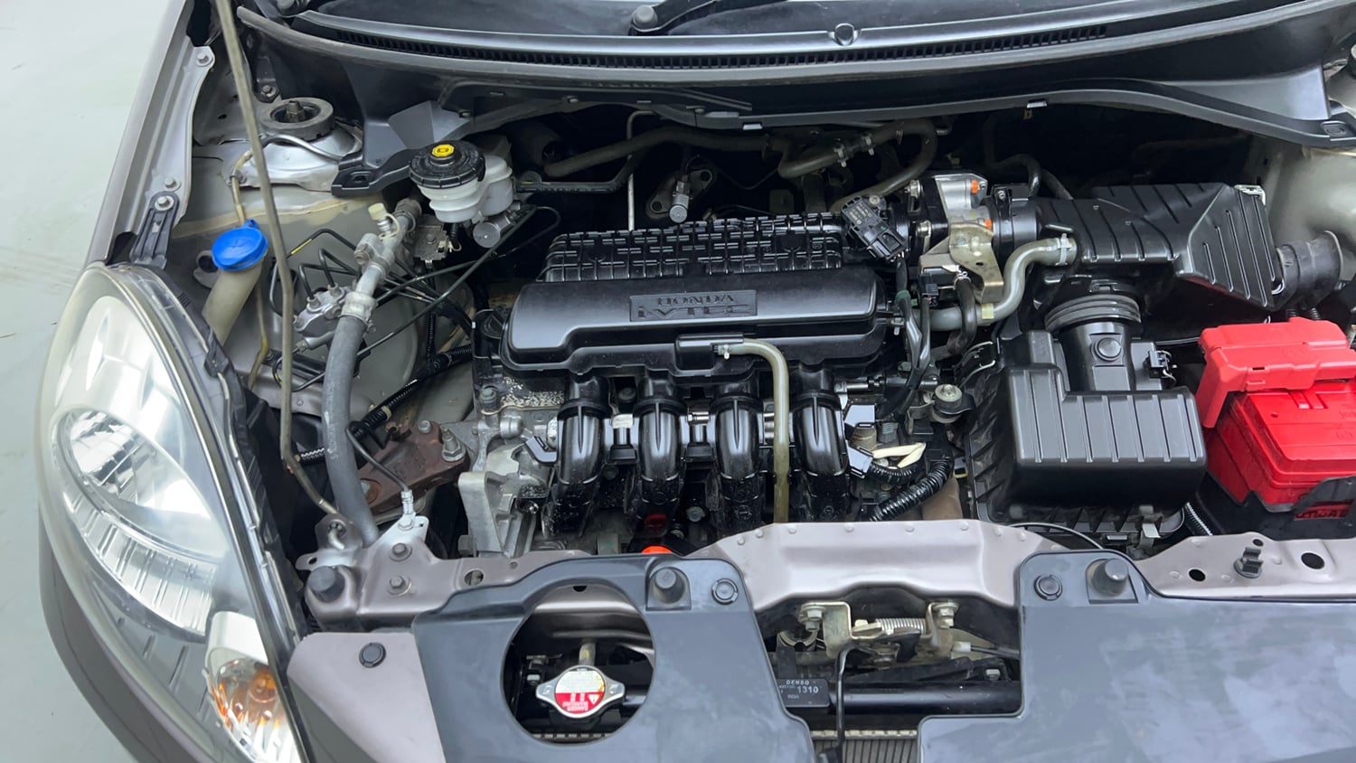 Used 2016 Honda Brio S MT Petrol Manual engine ENGINE RIGHT SIDE VIEW