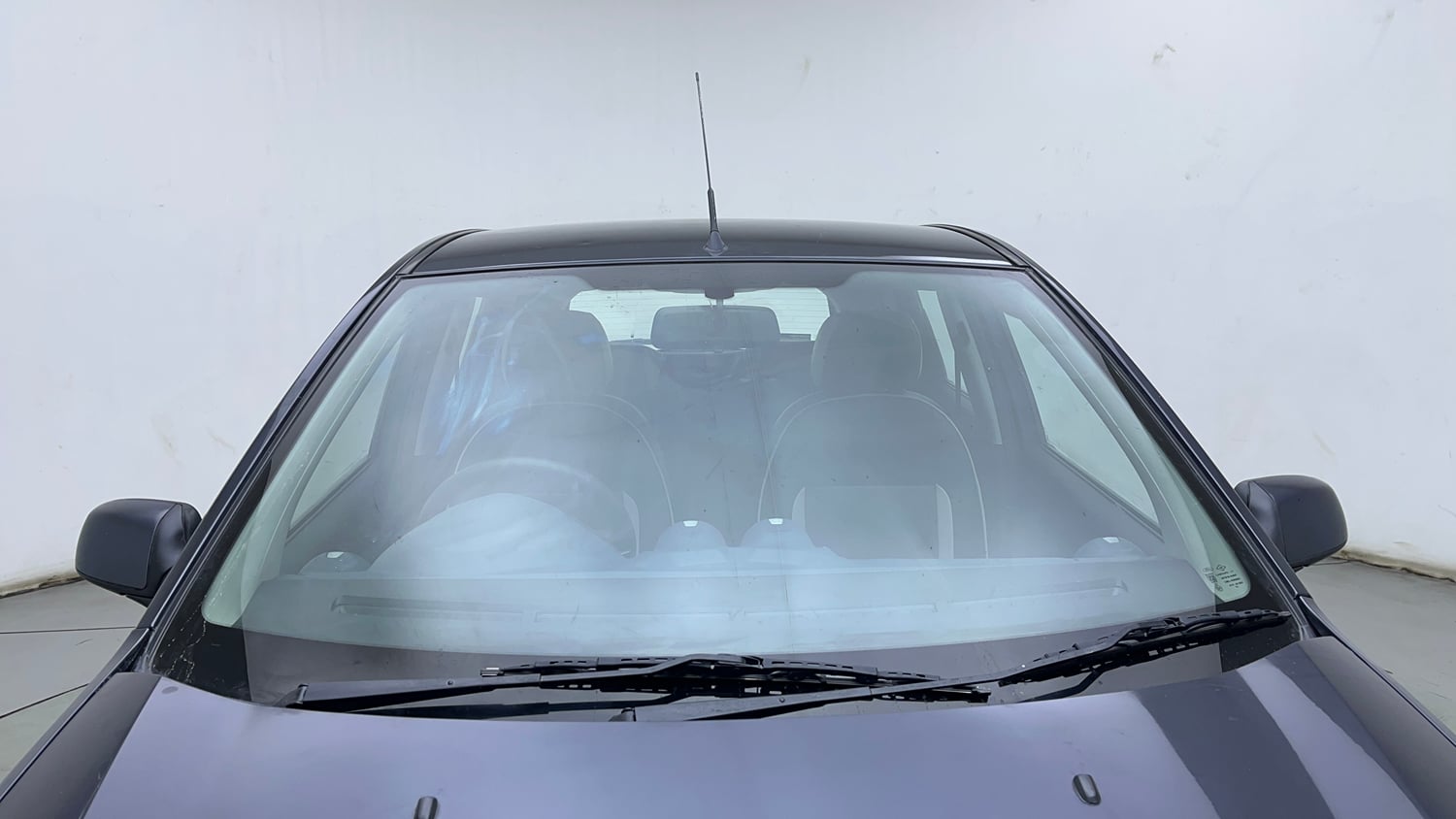 Used 2014 Ford Figo Duratorq Diesel Titanium 1.4 Diesel Manual exterior FRONT WINDSHIELD VIEW