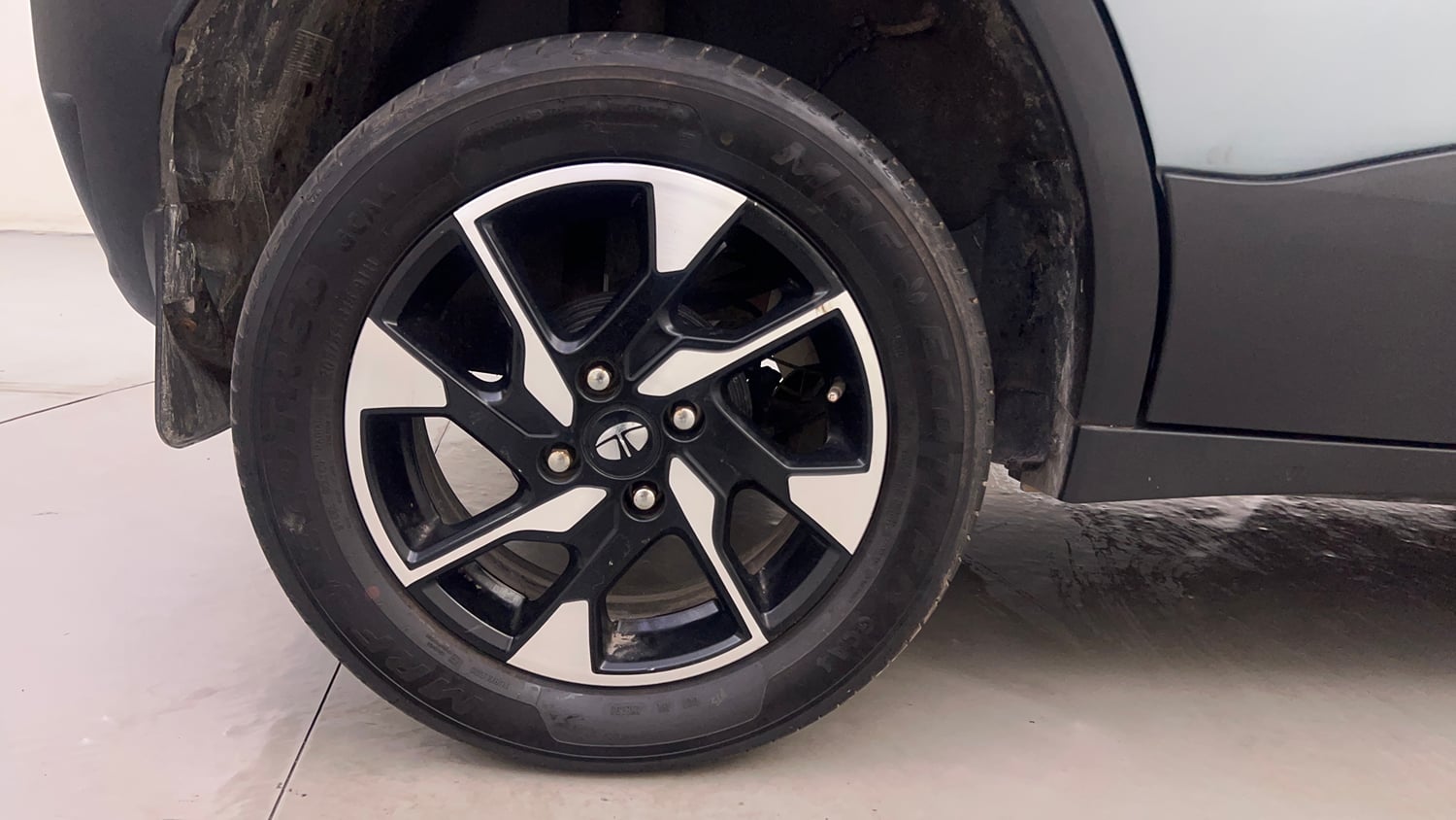 Used 2022 Tata Punch Adventure MT Petrol Manual tyres RIGHT REAR TYRE RIM VIEW
