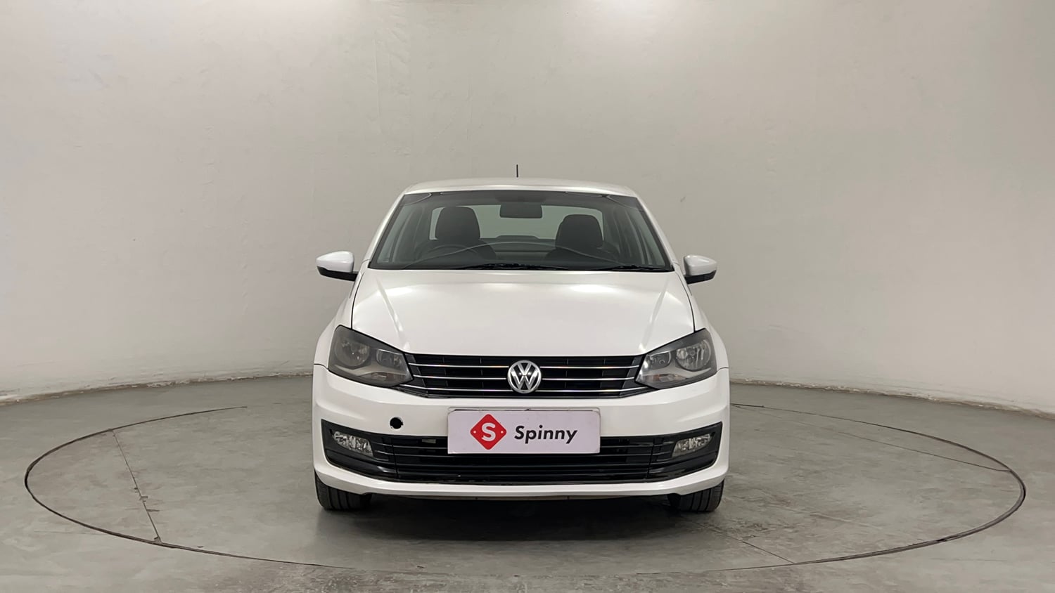 Used 2015 Volkswagen Vento Comfortline Petrol Petrol Manual exterior FRONT VIEW