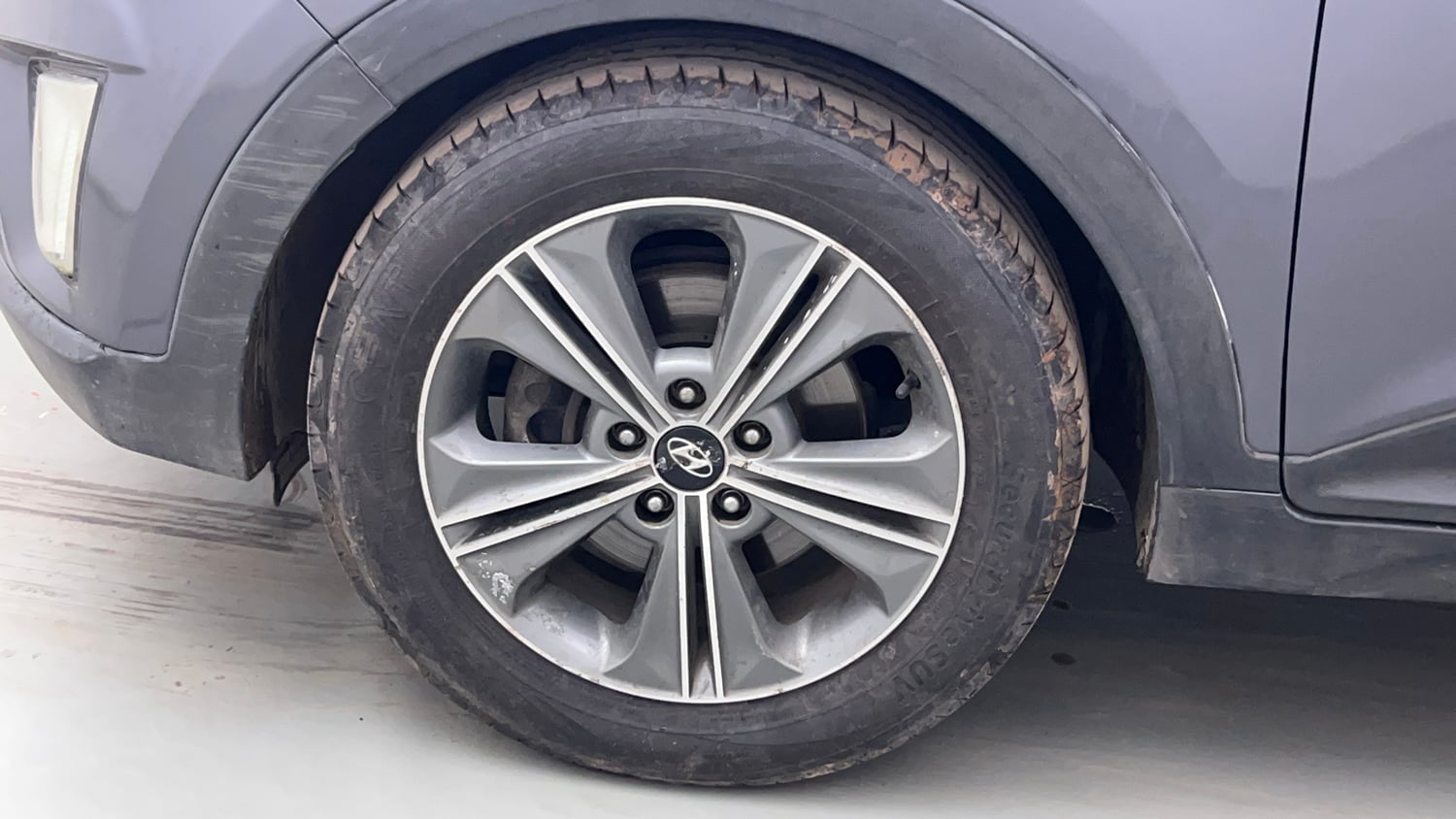 Used 2017 Hyundai Creta SX Plus 1.6 AT Petrol Petrol Automatic tyres LEFT FRONT TYRE RIM VIEW