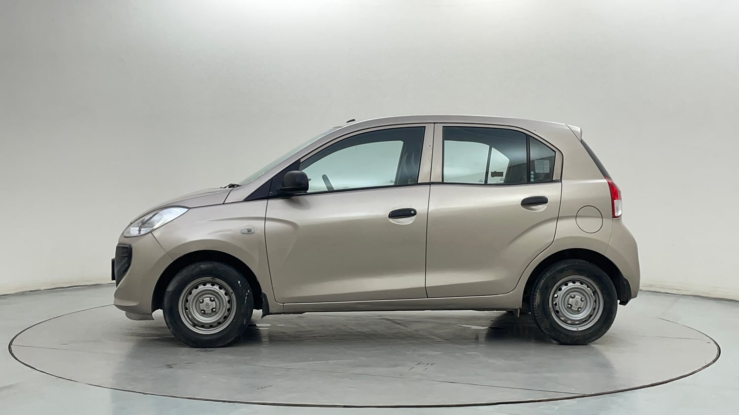 Used 2019 Hyundai Santro Era Executive Petrol Manual exterior LEFT SIDE VIEW