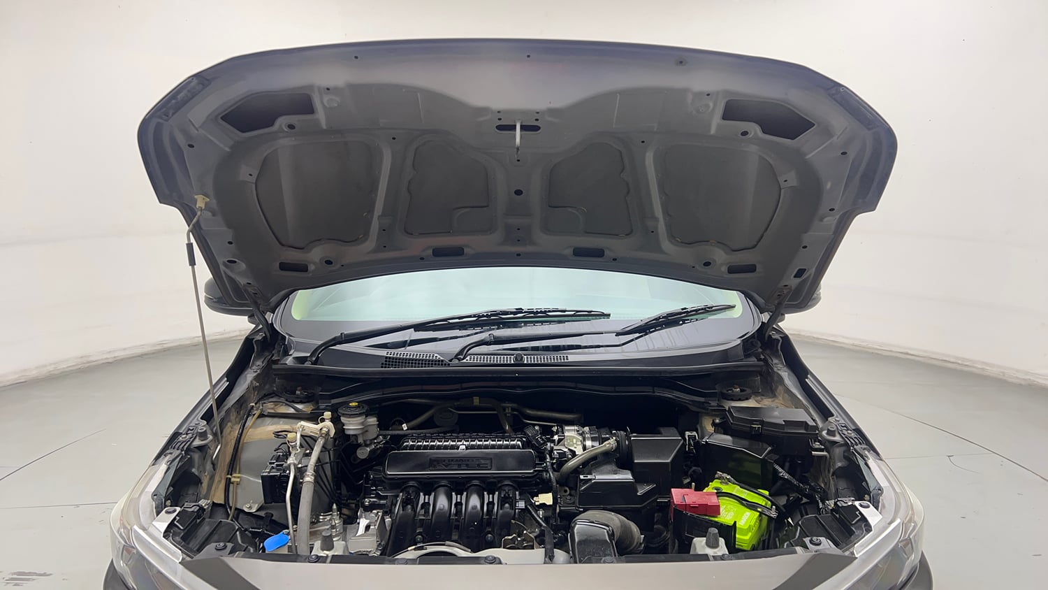Used 2022 Honda Amaze S MT 1.2 Petrol Petrol Manual engine ENGINE & BONNET OPEN FRONT VIEW
