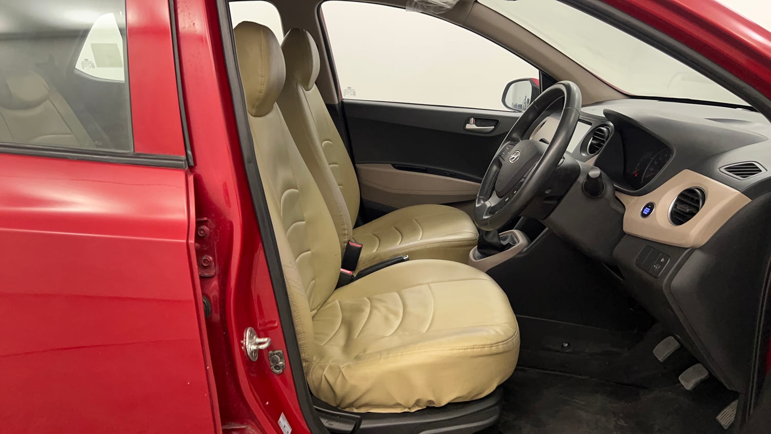 Used 2018 Hyundai Grand i10 Asta 1.2 Kappa VTVT Petrol Manual interior RIGHT SIDE FRONT DOOR CABIN VIEW
