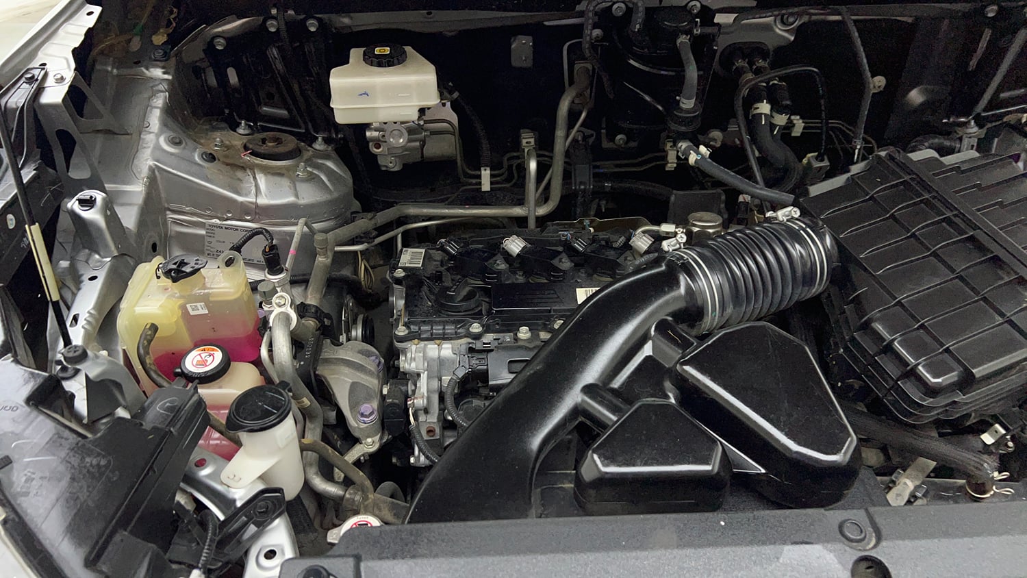Used 2023 Toyota Innova Hycross VX Hybrid 7 STR Hybrid Automatic engine ENGINE RIGHT SIDE VIEW