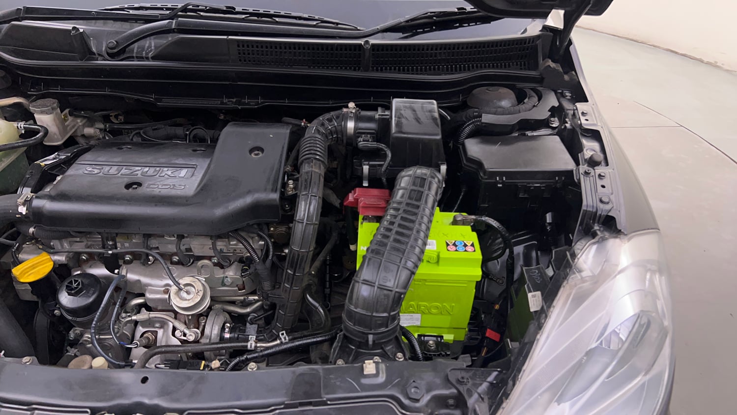 Used 2016 Maruti Suzuki S-Cross Zeta 1.3 Diesel Manual engine ENGINE LEFT SIDE HINGE & APRON VIEW