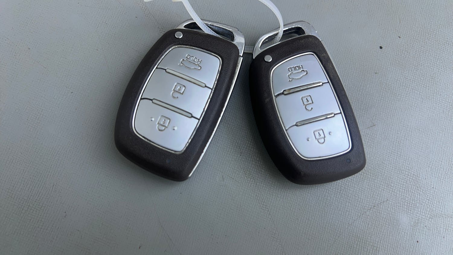 Used 2016 Hyundai Grand i10 Asta AT 1.2 Kappa VTVT Petrol Automatic extra CAR KEY VIEW