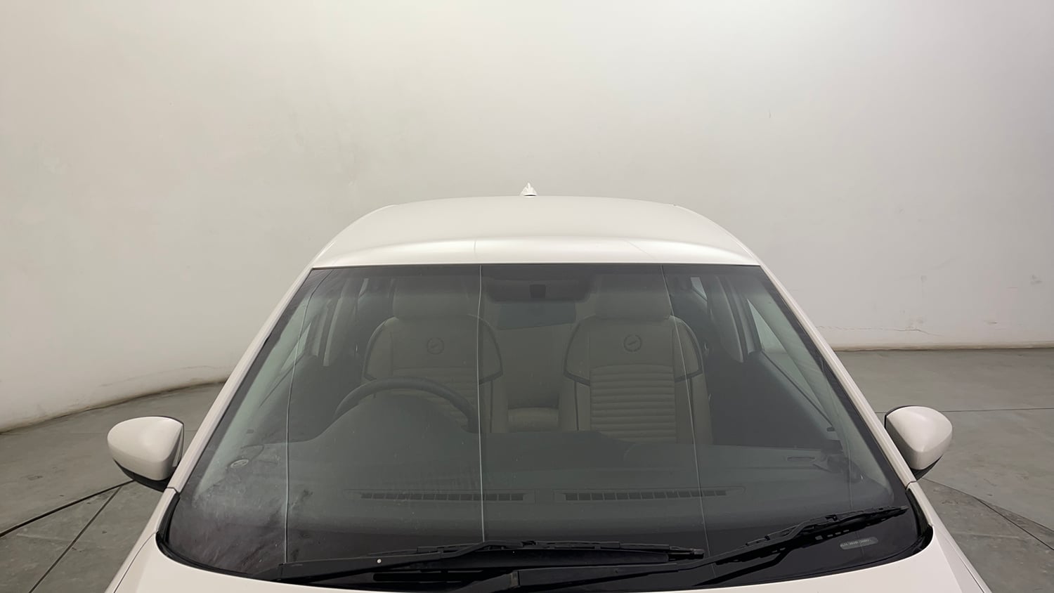 Used 2019 Volkswagen Ameo Trendline 1.0L (P) Petrol Manual exterior FRONT WINDSHIELD VIEW
