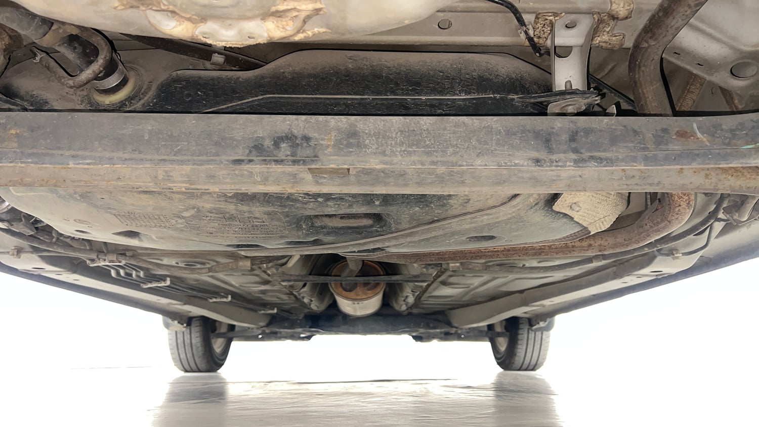 Used 2018 Maruti Suzuki Swift ZXi AMT Petrol Automatic extra REAR UNDERBODY VIEW (TAKEN FROM REAR)