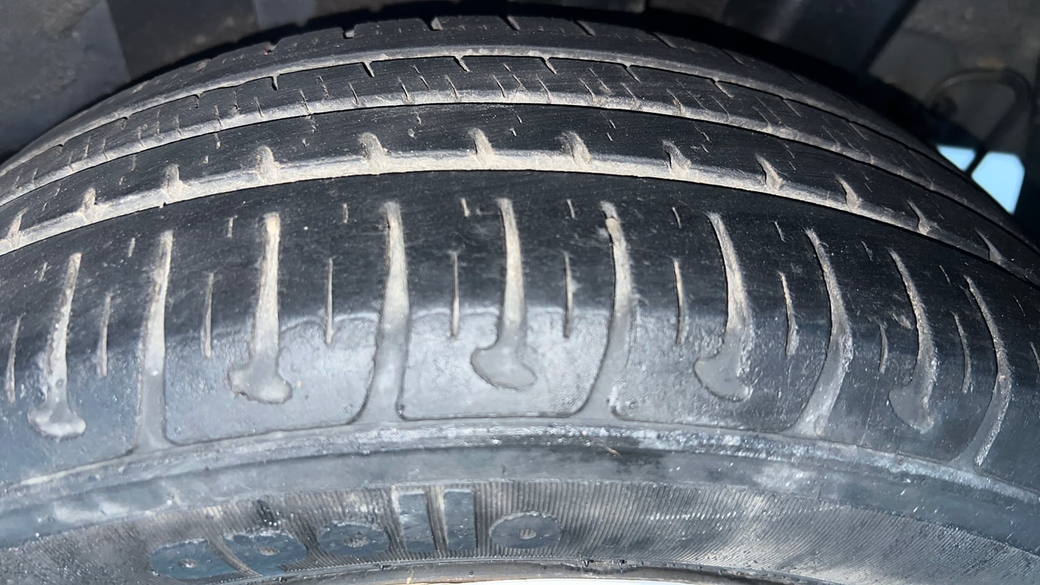 Used 2017 Hyundai Grand i10 Magna 1.2 Kappa VTVT Petrol Manual tyres LEFT REAR TYRE TREAD VIEW