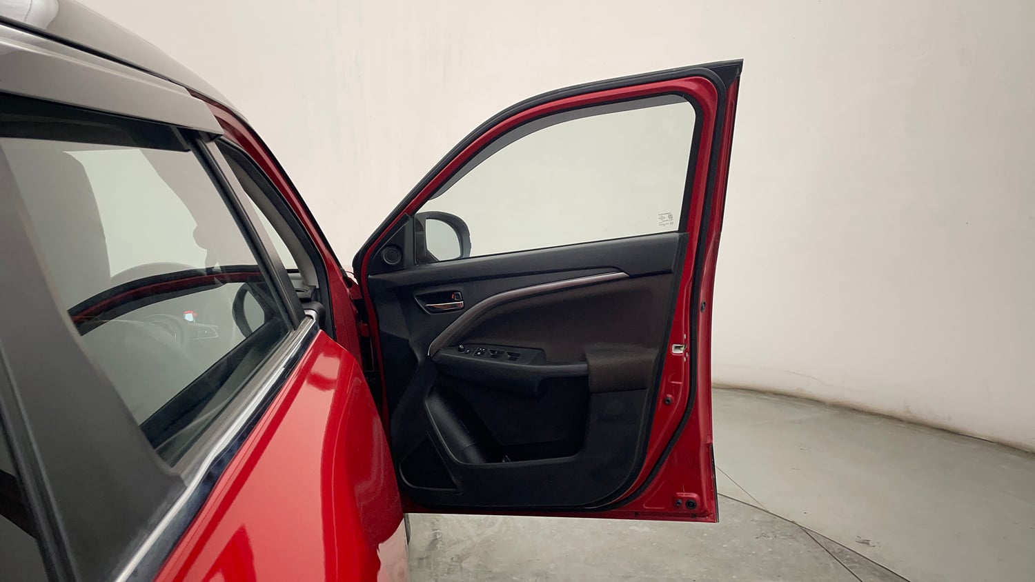 Used 2024 Maruti Suzuki Brezza ZXi S-CNG Dual Tone Cng Manual interior RIGHT FRONT DOOR OPEN VIEW
