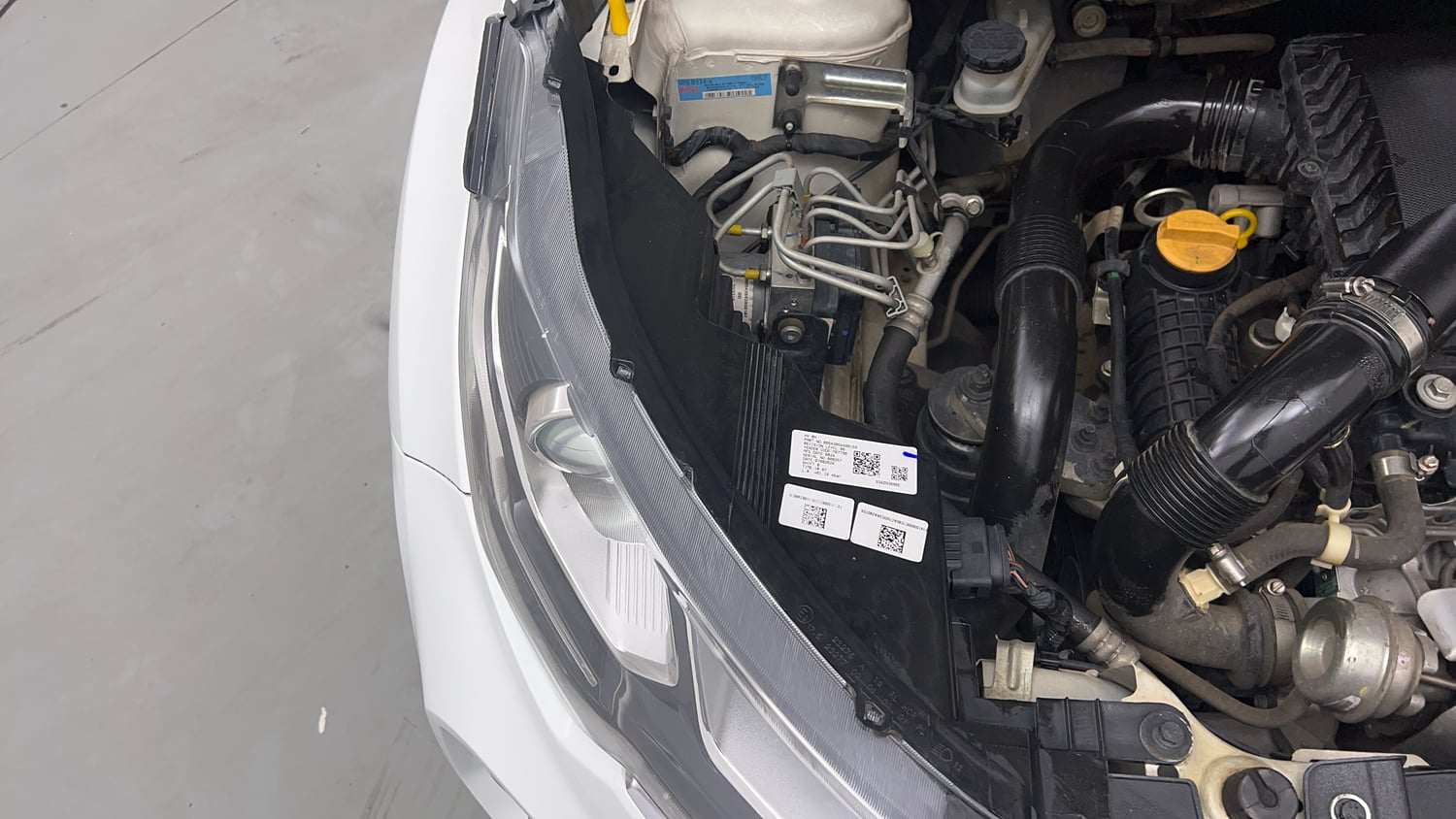 Used 2022 Tata Nexon XZ Plus (O) Petrol Manual engine ENGINE RIGHT SIDE VIEW
