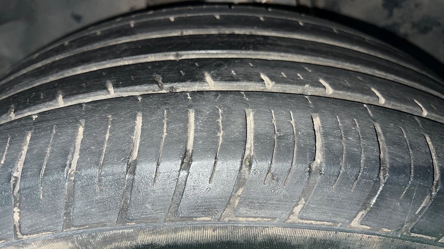Used 2021 Tata Harrier XT Plus Dark Edition Diesel Manual tyres LEFT FRONT TYRE TREAD VIEW