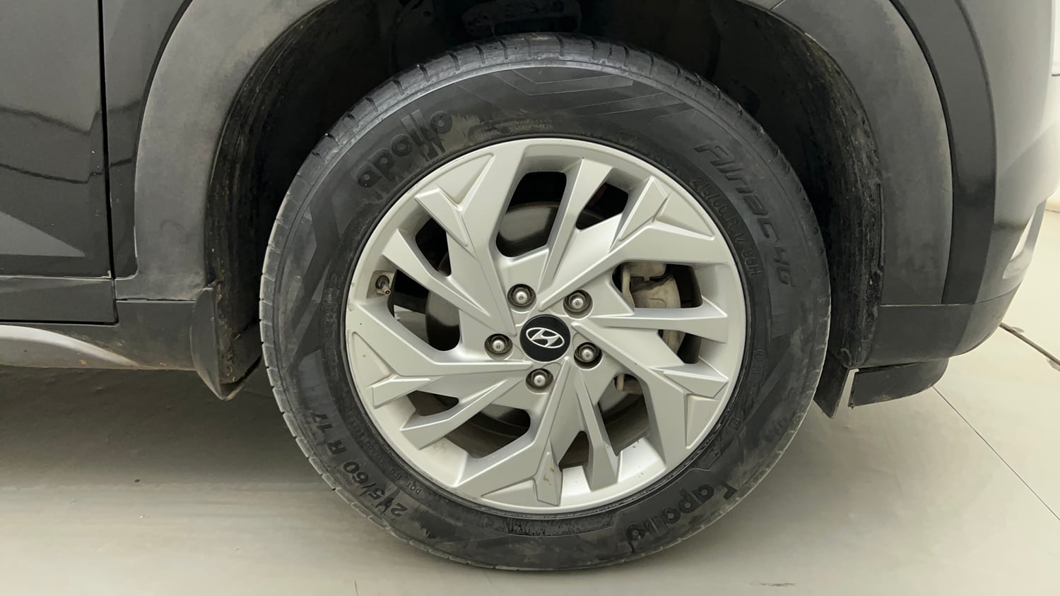 Used 2023 Hyundai Creta SX 1.5 Petrol Petrol Manual tyres RIGHT FRONT TYRE RIM VIEW
