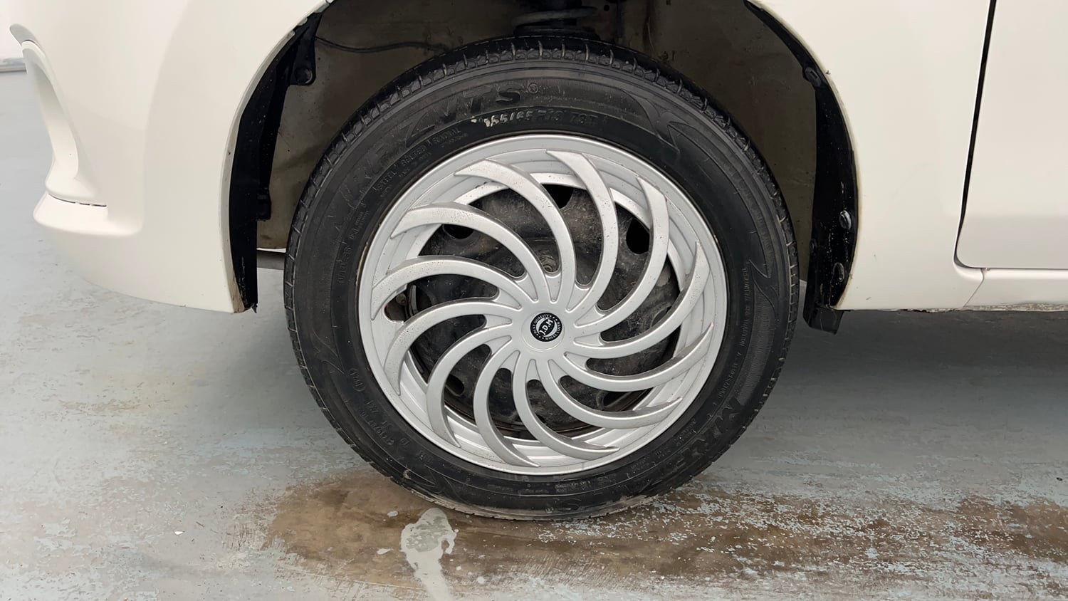 Used 2019 Maruti Suzuki Alto K10 VXi Petrol Manual tyres LEFT FRONT TYRE RIM VIEW