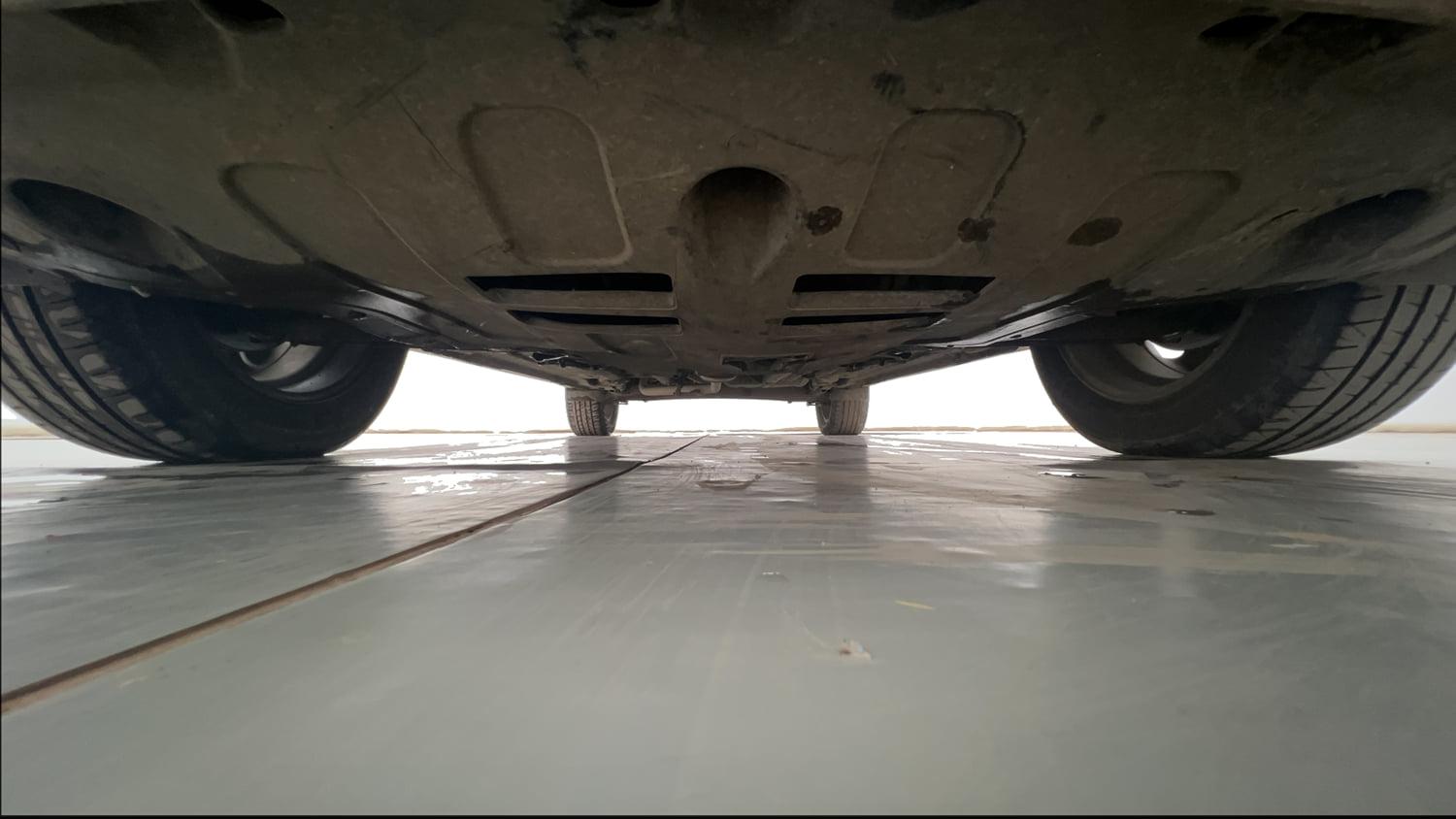 Used 2017 Hyundai Creta SX Plus 1.6 AT Petrol Petrol Automatic extra FRONT LEFT UNDERBODY VIEW
