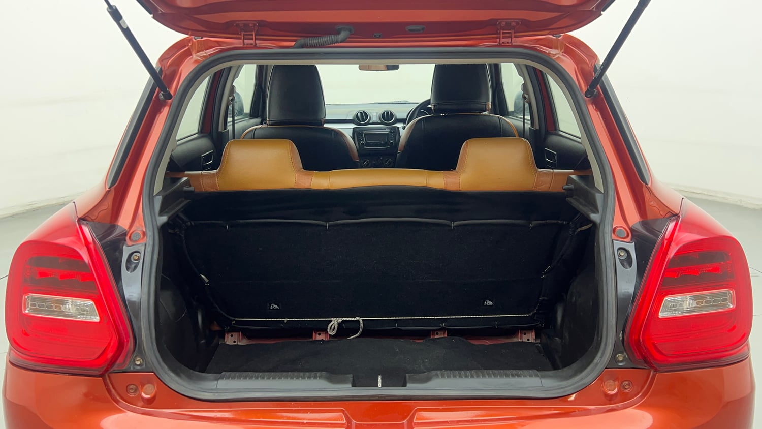Used 2018 Maruti Suzuki Swift VXi Petrol Manual interior DICKY INSIDE VIEW