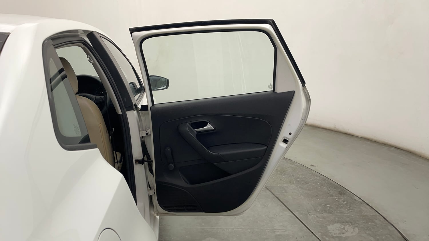 Used 2019 Volkswagen Ameo Trendline 1.0L (P) Petrol Manual interior RIGHT REAR DOOR OPEN VIEW