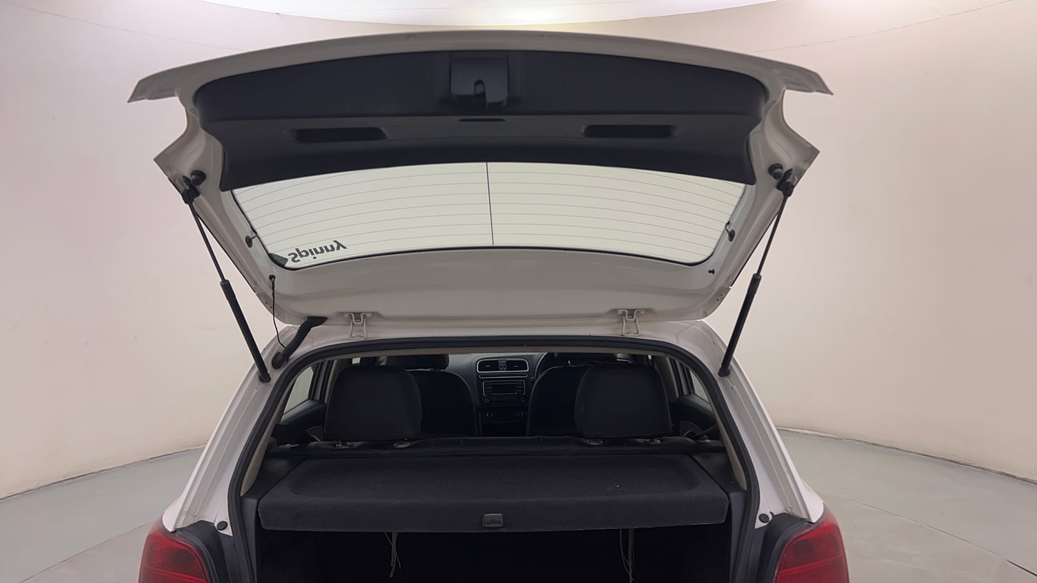 Used 2013 Volkswagen Polo Highline1.2L (P) Petrol Manual interior DICKY DOOR OPEN VIEW