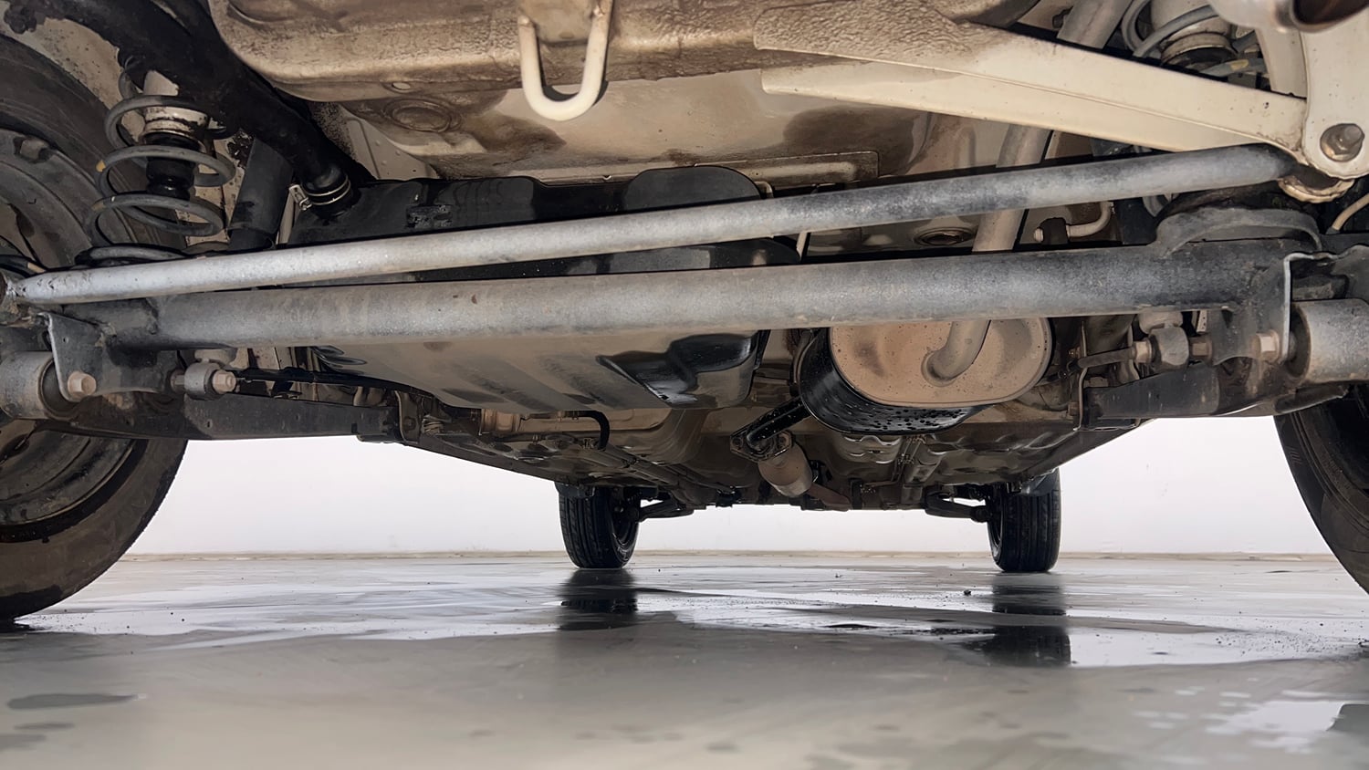 Used 2017 Maruti Suzuki Alto K10 VXi Petrol Manual extra REAR UNDERBODY VIEW (TAKEN FROM REAR)