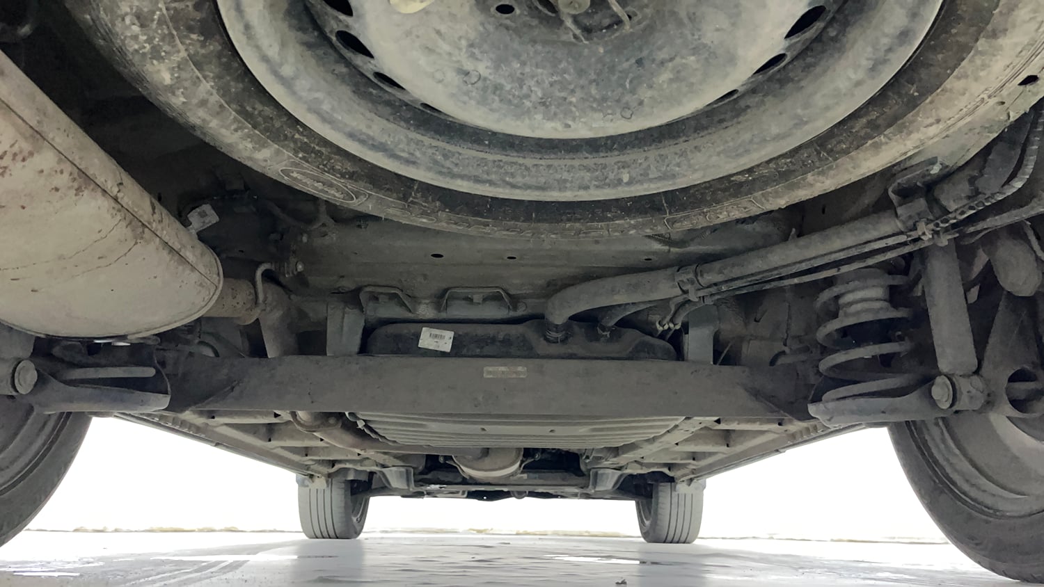 Used 2023 MG Motors Hector Sharp 1.5 Petrol CVT Petrol Automatic extra REAR UNDERBODY VIEW (TAKEN FROM REAR)