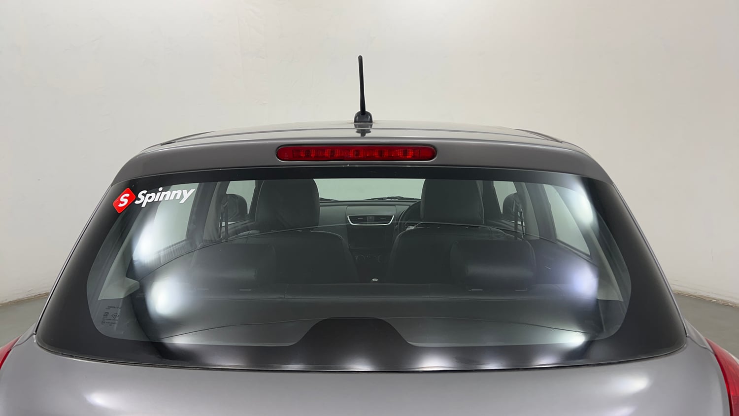 Used 2014 Maruti Suzuki Swift VXi Petrol Manual exterior BACK WINDSHIELD VIEW