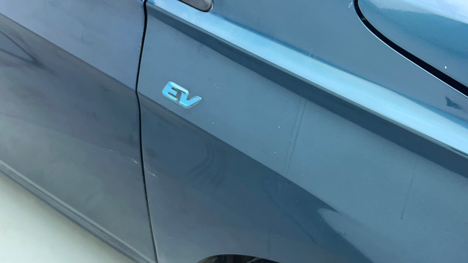 Used 2022 Tata Tigor EV XZ Plus Electric Automatic dents MINOR SCRATCH