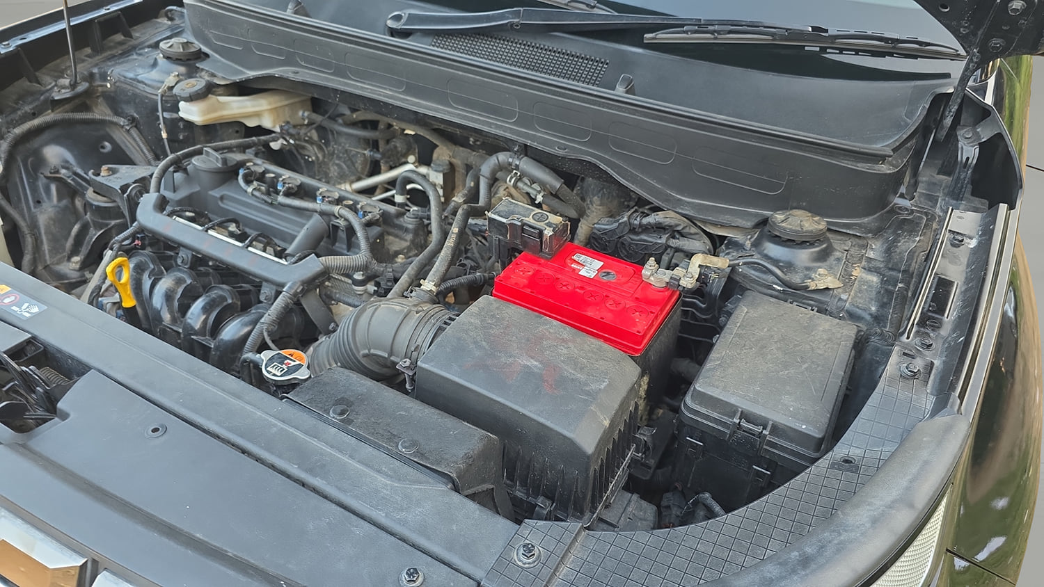 Used 2022 Hyundai Venue SX 1.2 Petrol Petrol Manual engine ENGINE LEFT SIDE VIEW