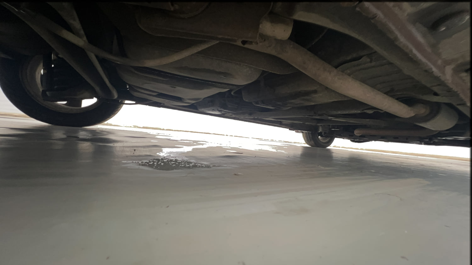 Used 2015 Honda City V Petrol Manual extra REAR RIGHT UNDERBODY VIEW