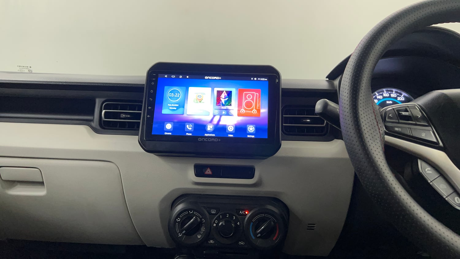 Used 2018 Maruti Suzuki Ignis Zeta 1.2 AMT Petrol Automatic interior MUSIC SYSTEM & AC CONTROL VIEW