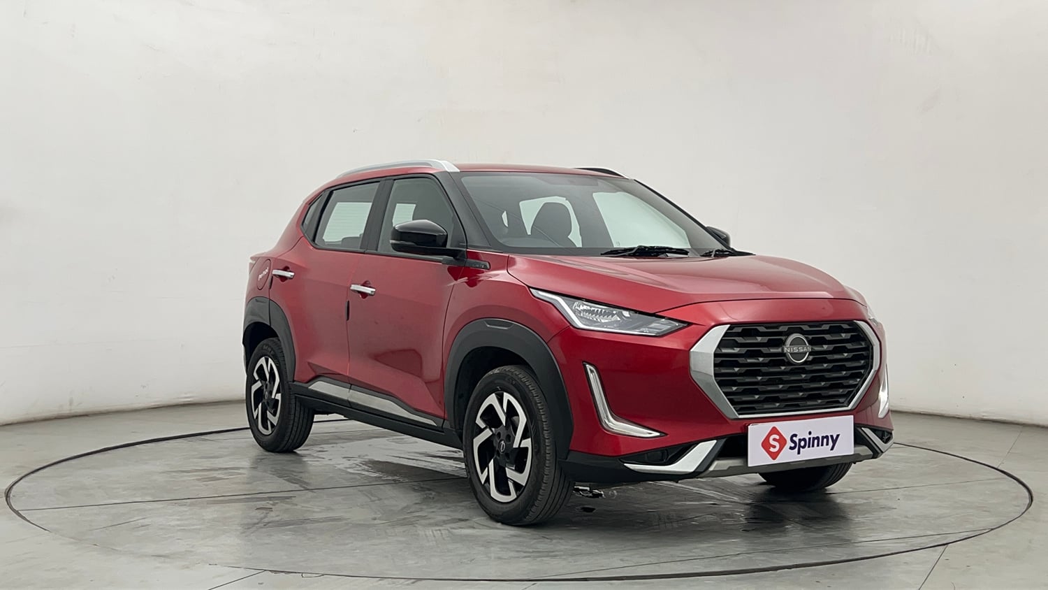 Used 2023 Nissan Magnite XV Turbo CVT Petrol Automatic exterior RIGHT FRONT CORNER VIEW