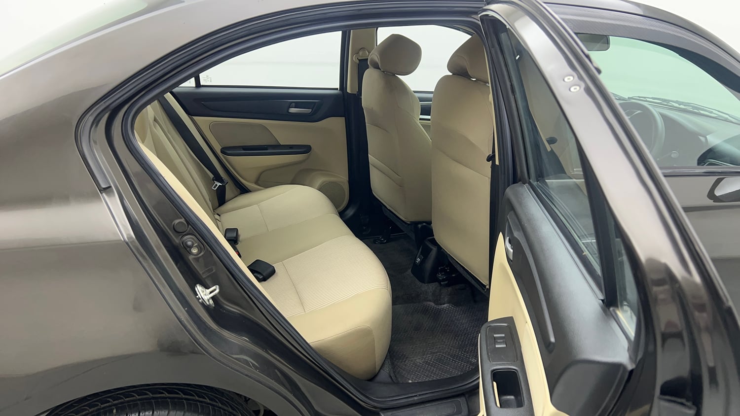 Used 2022 Honda Amaze S MT 1.2 Petrol Petrol Manual interior RIGHT SIDE REAR DOOR CABIN VIEW