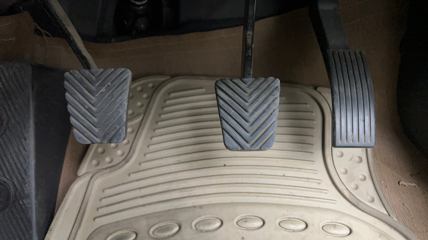 Used 2019 Hyundai Elite i20 Asta 1.2 (O) Petrol Manual interior PEDALS VIEW