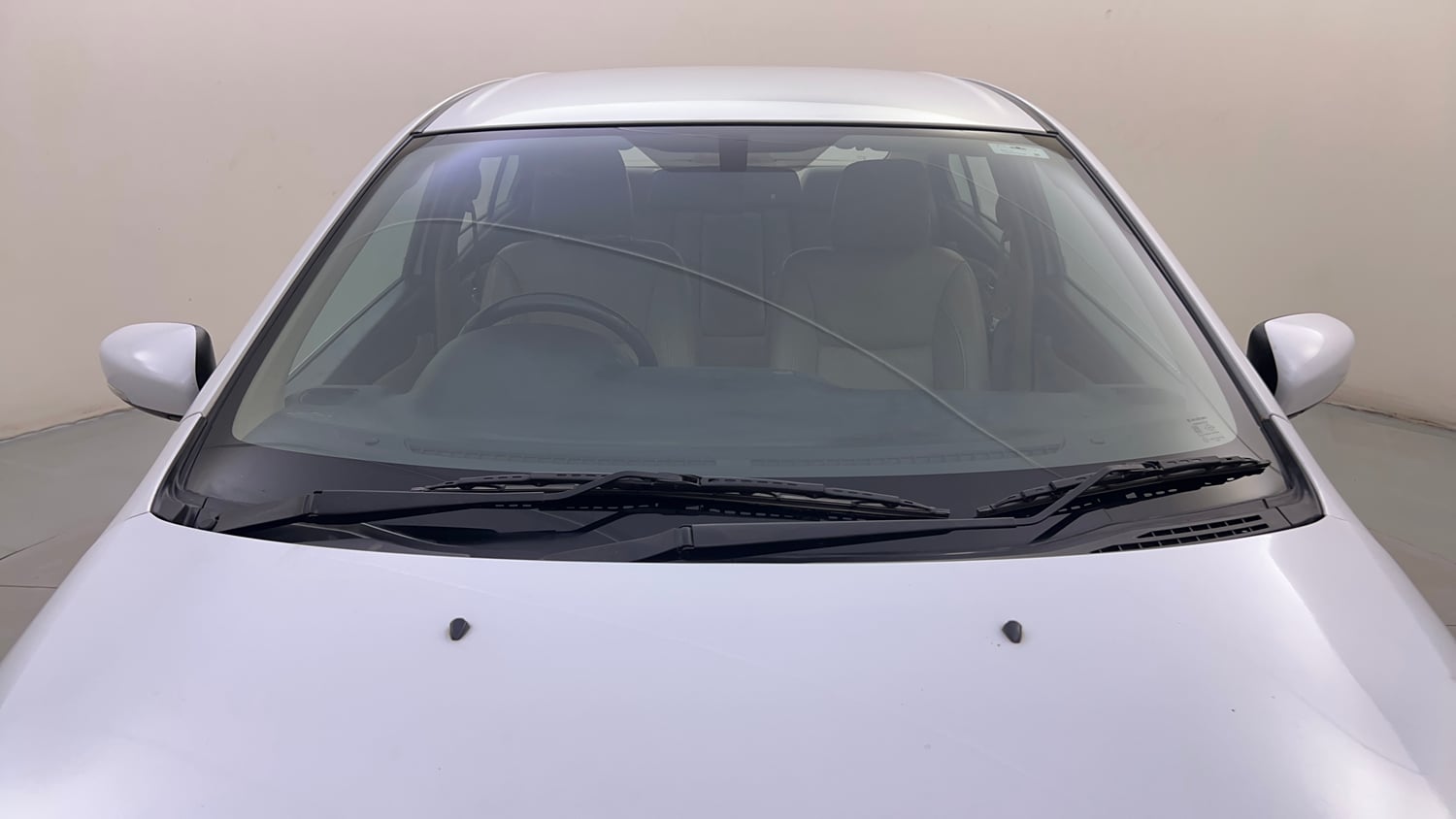 Used 2016 Maruti Suzuki Ciaz ZDi+ SHVS Diesel Manual exterior FRONT WINDSHIELD VIEW
