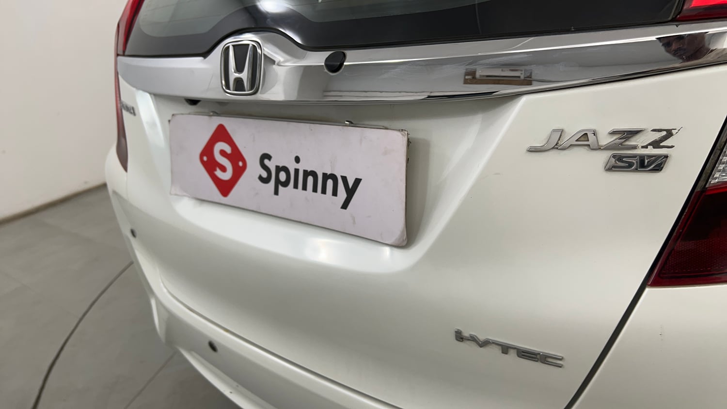 Used 2016 Honda Jazz SV Petrol Petrol Manual dents MINOR SCRATCH