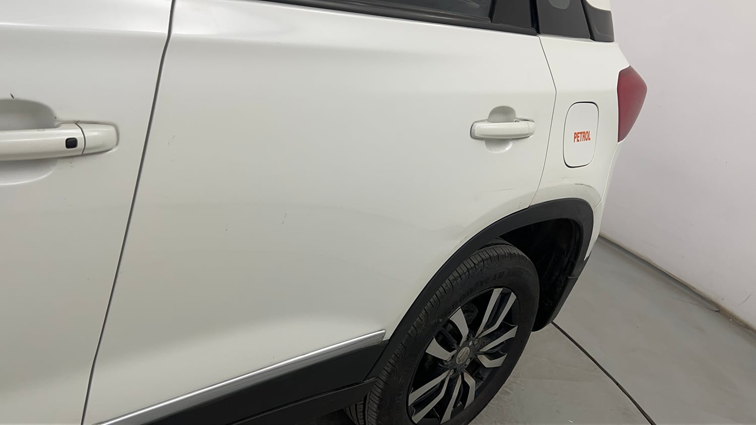 Used 2020 maruti-suzuki Vitara Brezza VXi Petrol Manual dents MINOR SCRATCH