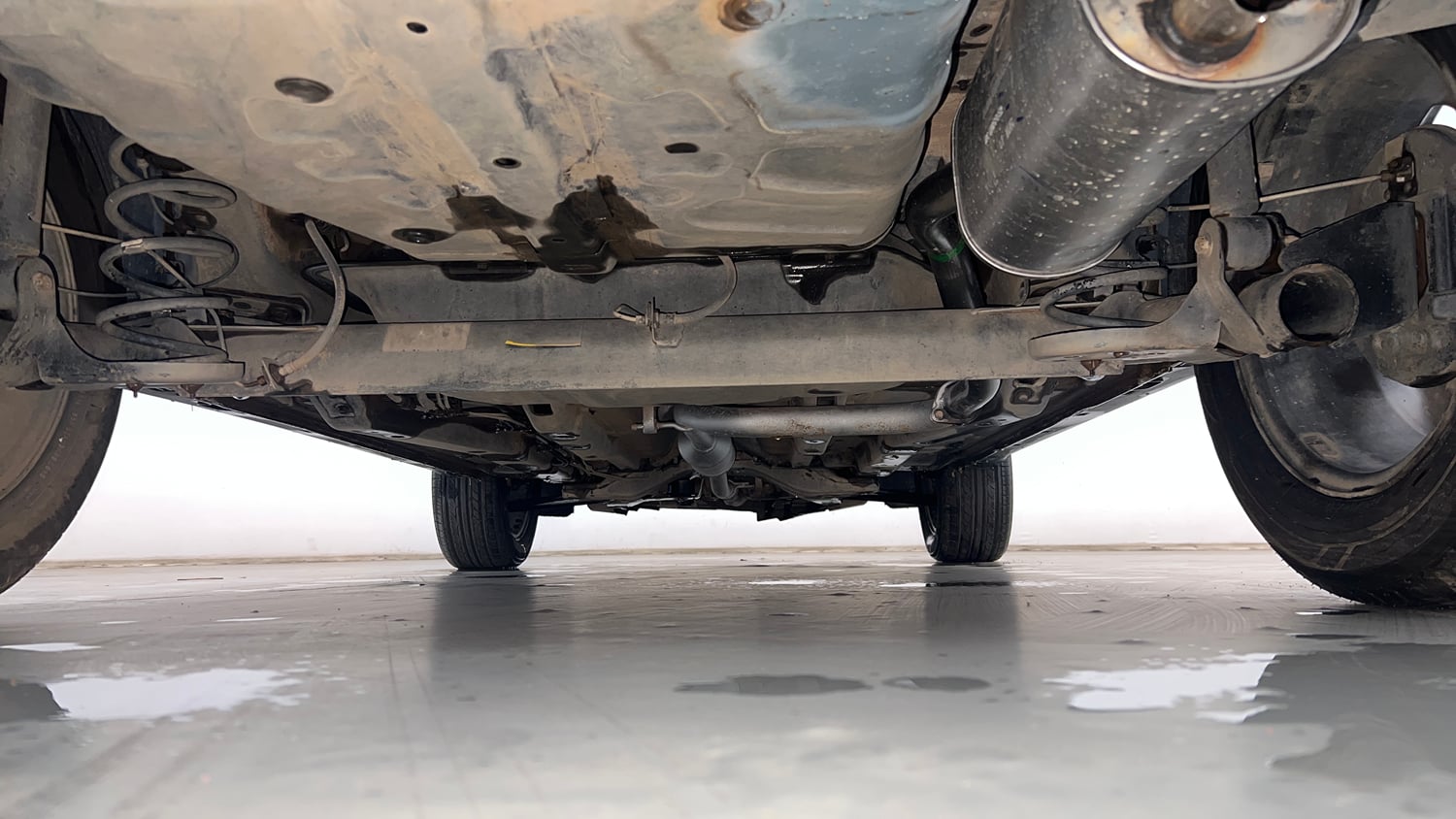 Used 2022 Tata Nexon XZ Plus (O) Petrol Manual extra REAR UNDERBODY VIEW (TAKEN FROM REAR)