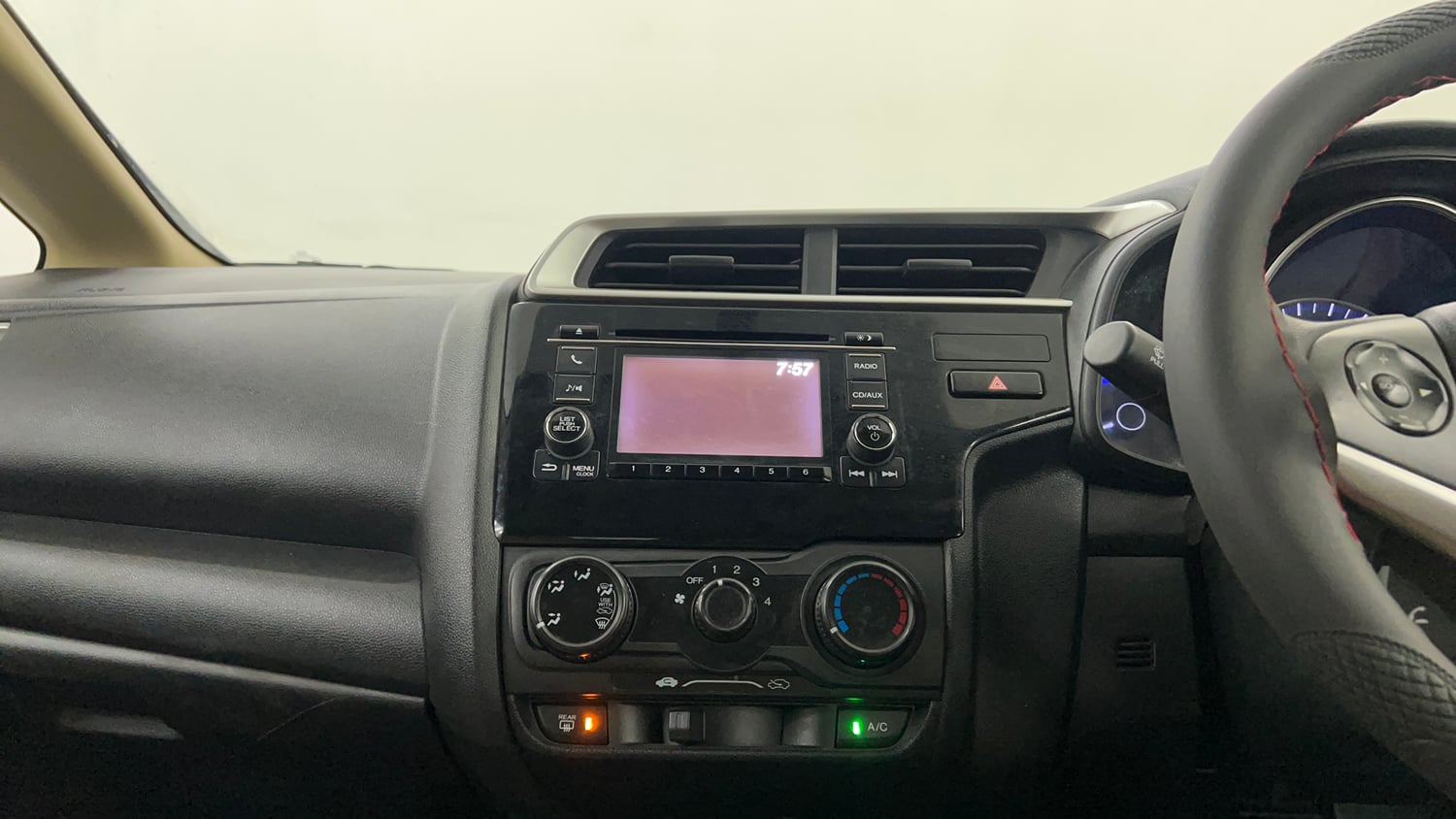 Used 2016 Honda Jazz SV Petrol Petrol Manual interior MUSIC SYSTEM & AC CONTROL VIEW