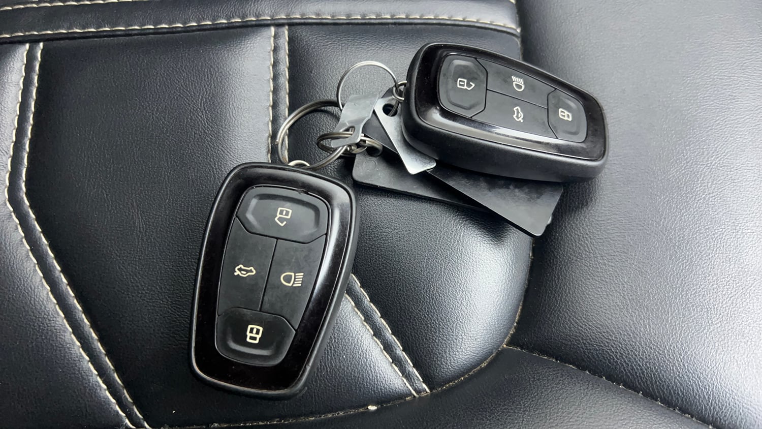 Used 2023 Tata Nexon XZ Plus (S) Petrol Manual extra CAR KEY VIEW
