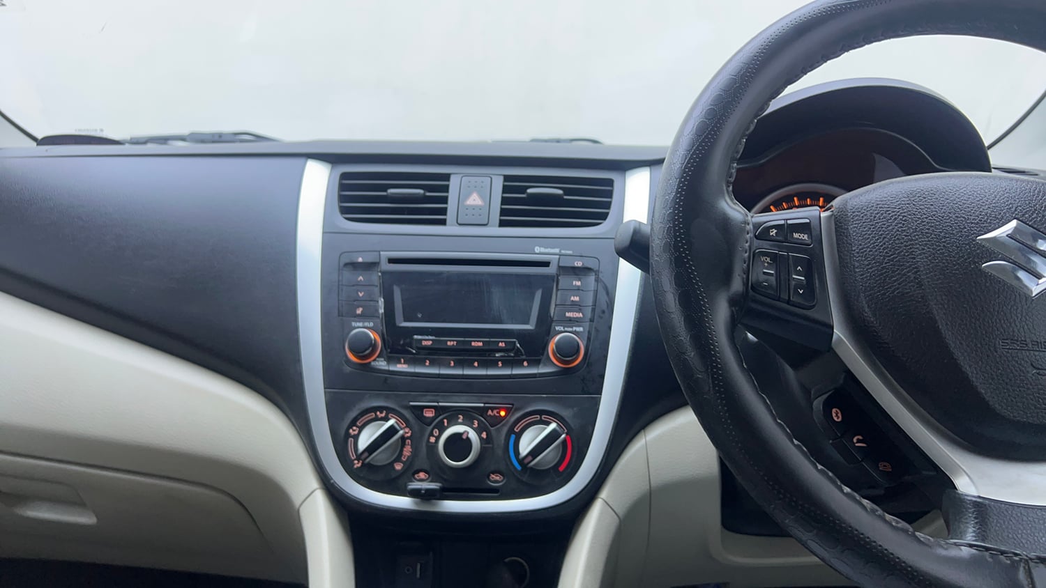 Used 2019 Maruti Suzuki Celerio ZXi Petrol Manual interior MUSIC SYSTEM & AC CONTROL VIEW