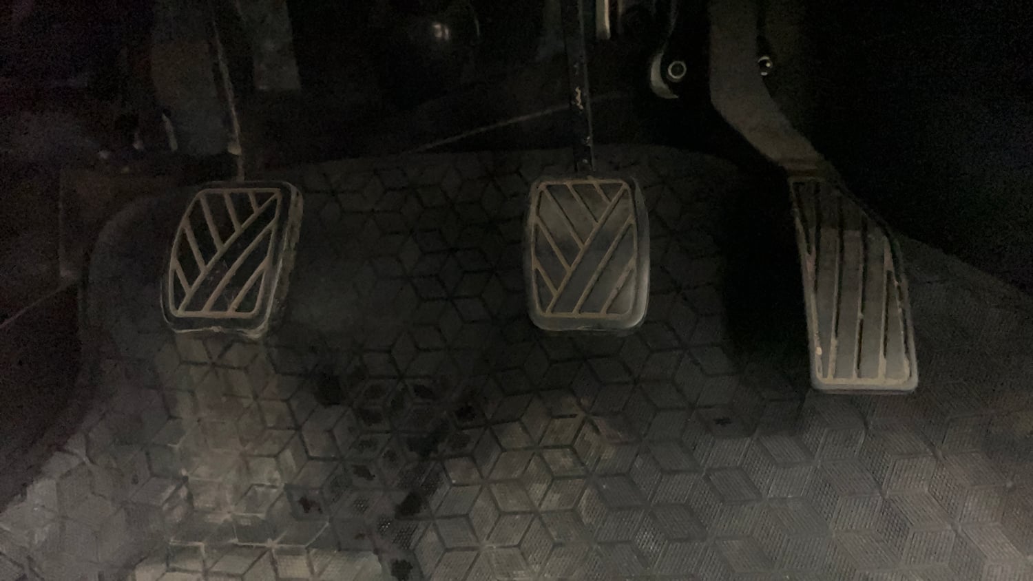 Used 2013 Maruti Suzuki Swift VXi Petrol Manual interior PEDALS VIEW