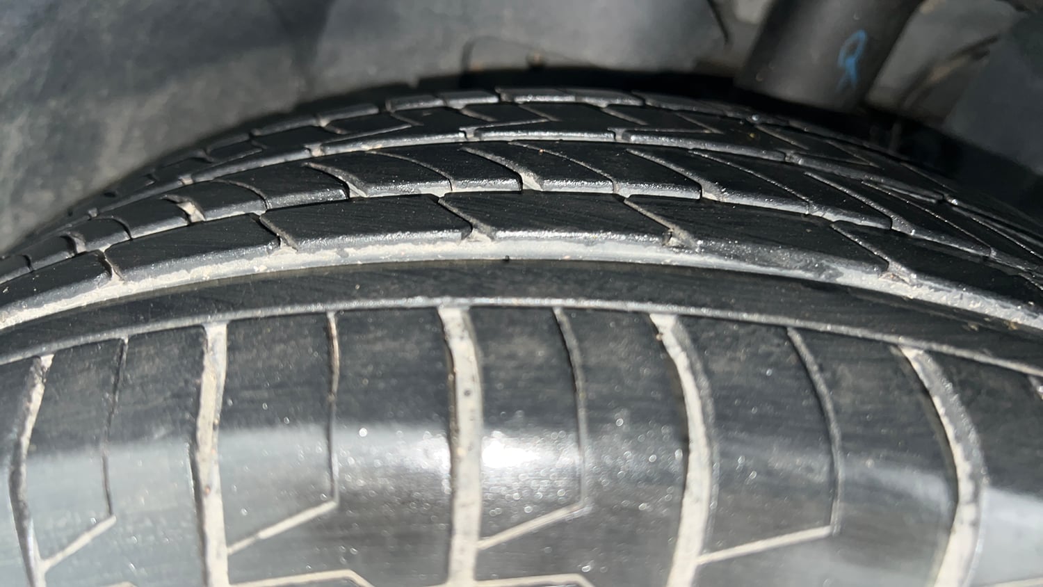 Used 2018 Ford EcoSport Titanium 1.5L TDCi Diesel Manual tyres LEFT FRONT TYRE TREAD VIEW