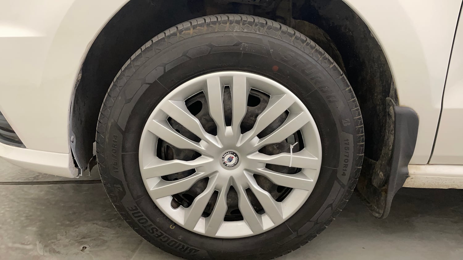 Used 2019 Volkswagen Ameo Trendline 1.0L (P) Petrol Manual tyres LEFT FRONT TYRE RIM VIEW