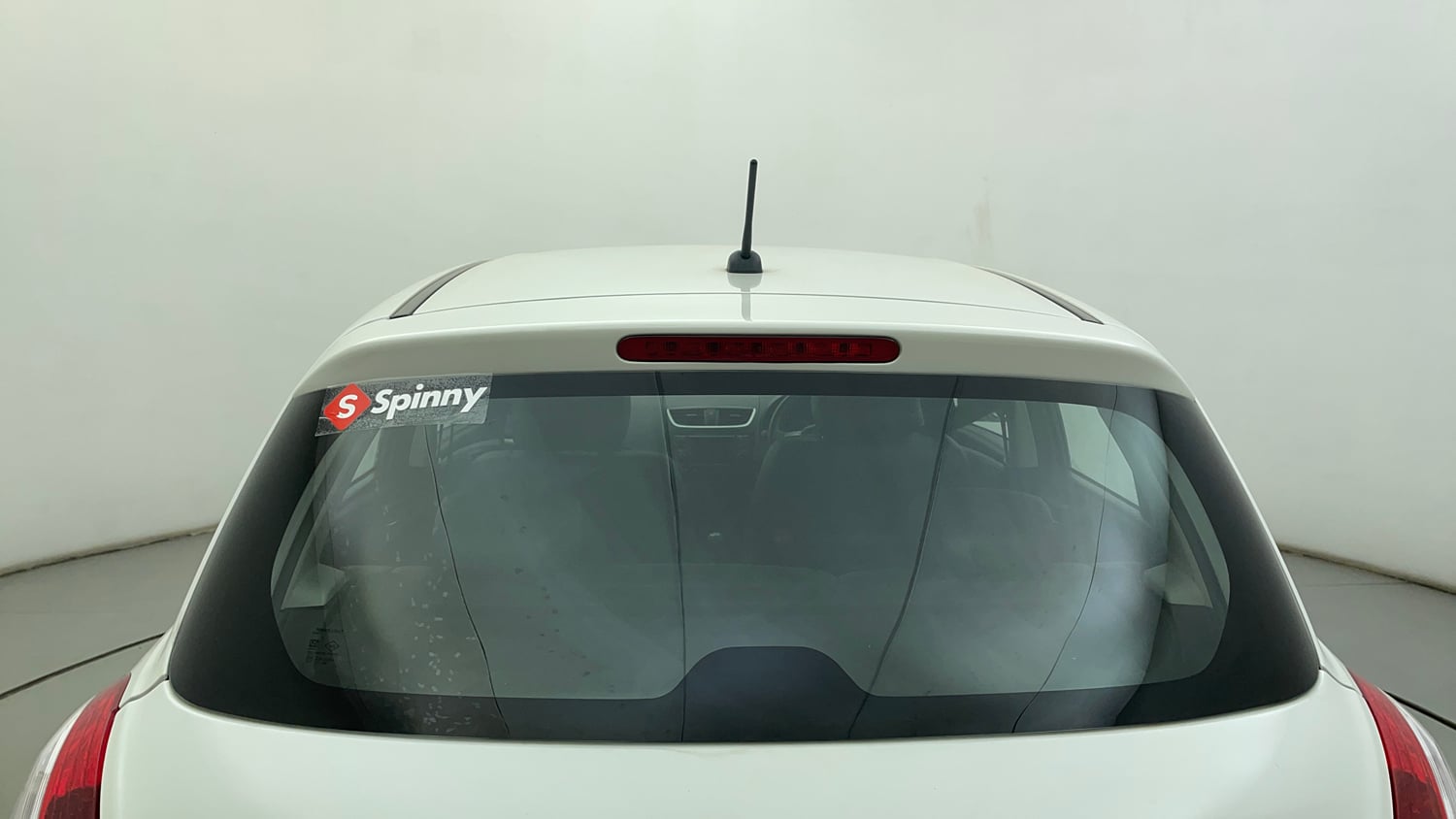 Used 2017 Maruti Suzuki Swift VXI (O) Petrol Manual exterior BACK WINDSHIELD VIEW