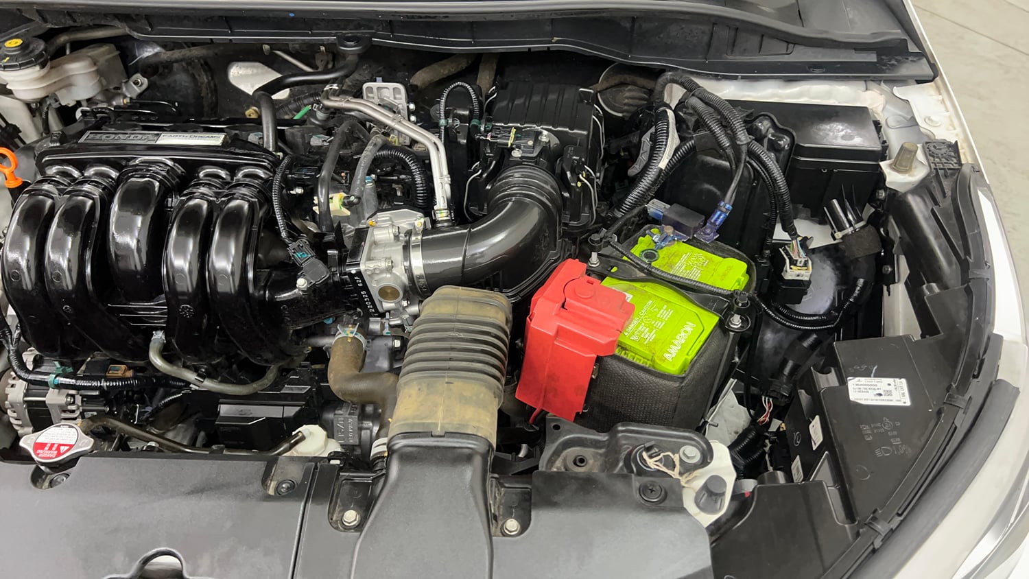 Used 2022 Honda City V CVT Petrol Petrol Automatic engine ENGINE LEFT SIDE VIEW