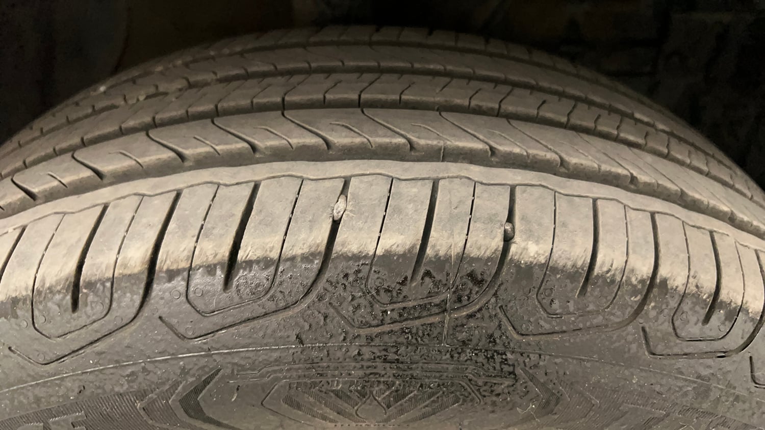 Used 2020 maruti-suzuki Vitara Brezza VXi Petrol Manual tyres RIGHT FRONT TYRE TREAD VIEW